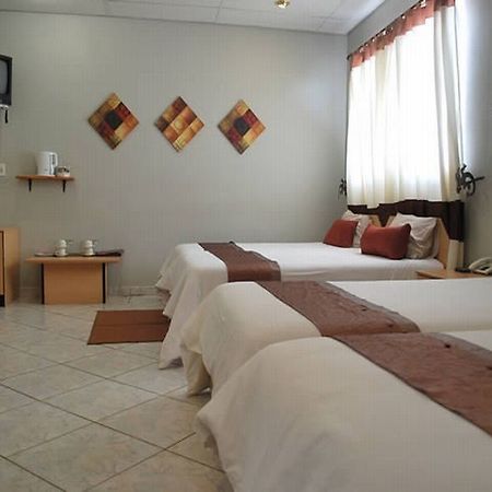 Makalani Hotel Tsumeb Esterno foto
