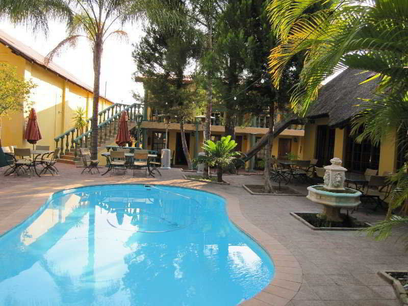 Makalani Hotel Tsumeb Esterno foto